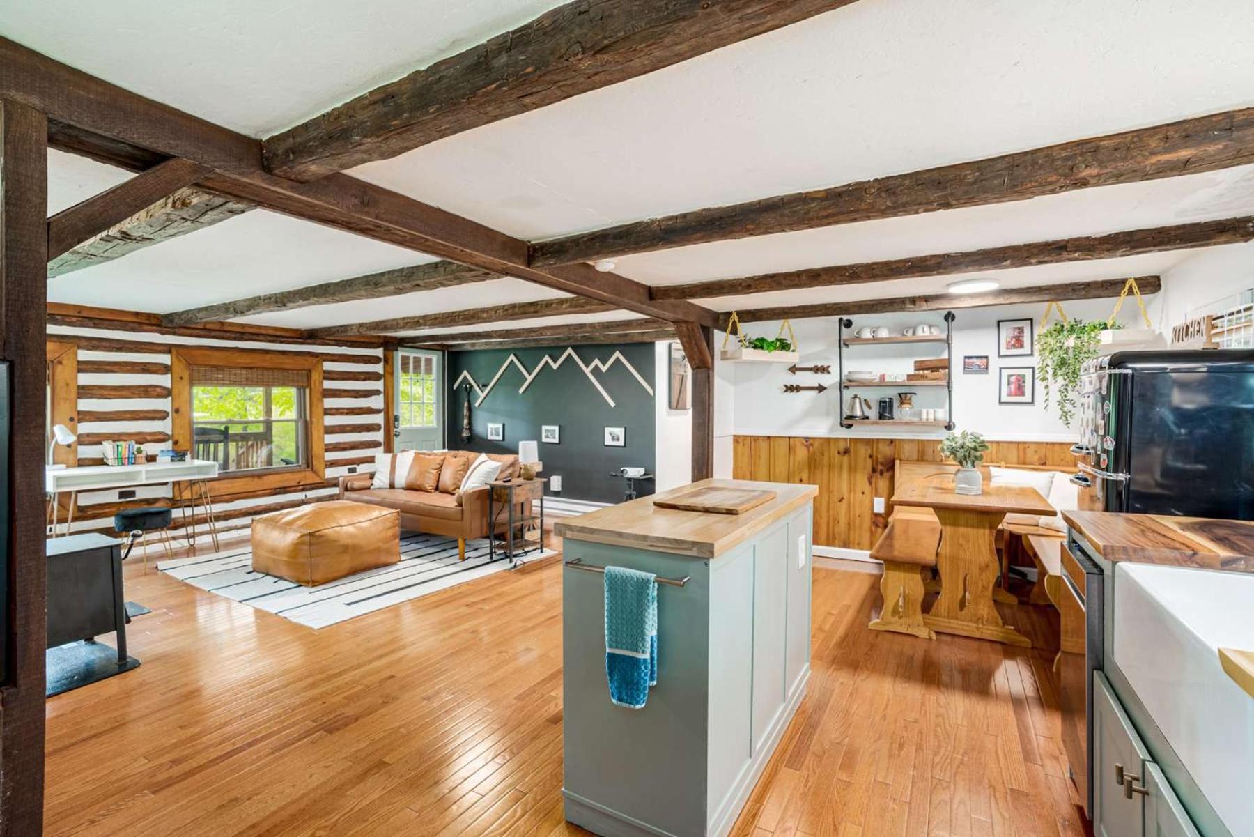 Modernized Log Cabin W Hot Tub Fire Pit & Views Berkeley Springs Exterior foto